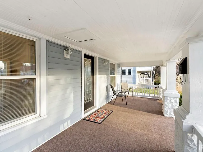 903 S Armstrong St — Photo 4