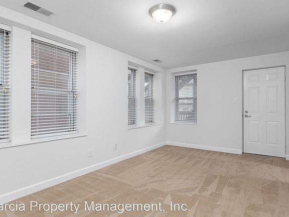 5th image of 5350 Pershing Ave APT 7B