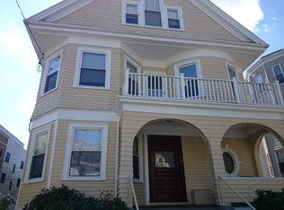 18 Bennett St, Boston, MA 02135