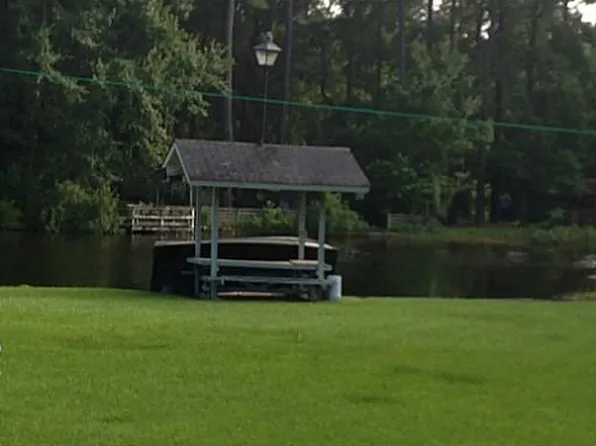 84 2nd Ave, Midway, GA 31320