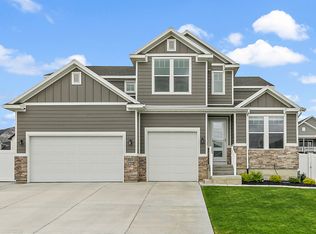 2913 S Puddle Ln, Saratoga Springs, UT 84045