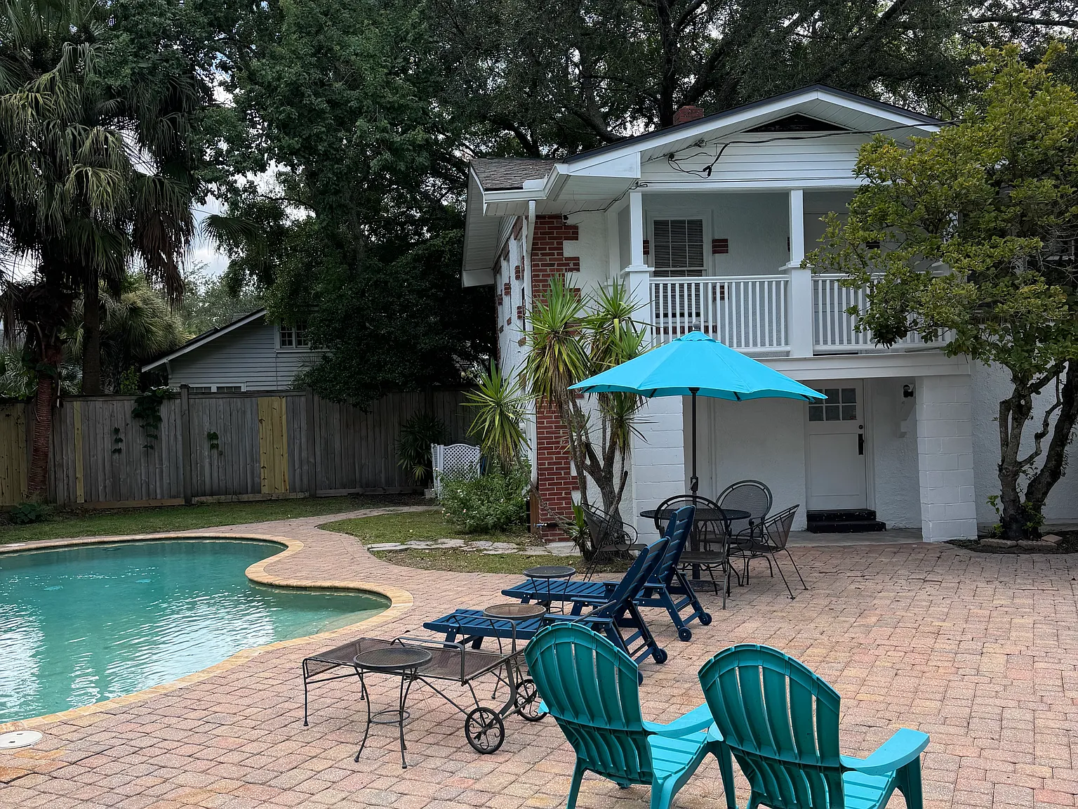 2 bed, 1.5 bath, 1100 sqft, $1,800 — Photo 3