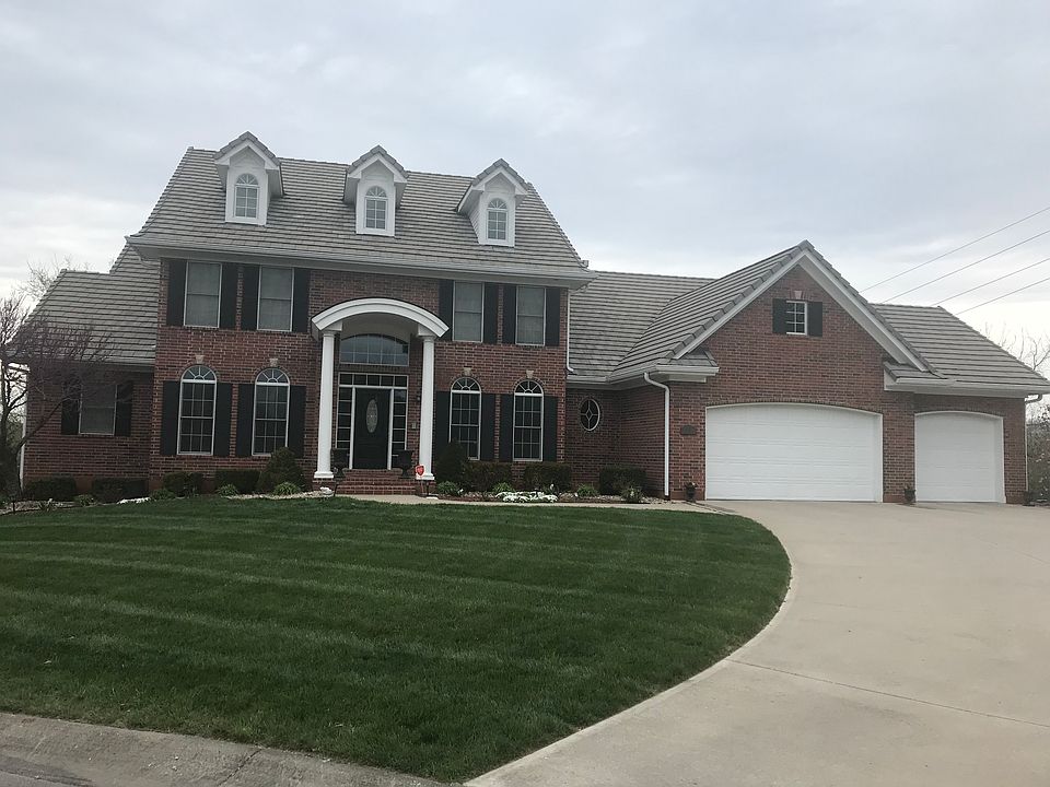 Stunning curb appeal