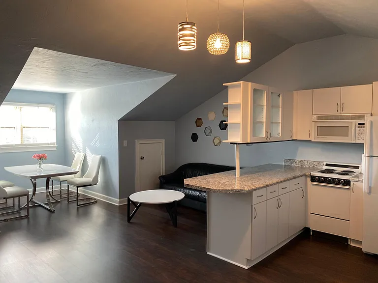 235 E Virginia St #2 — Photo 7
