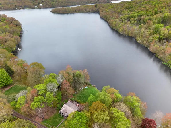 79 Redwood Lane, Swan Lake, NY 12783