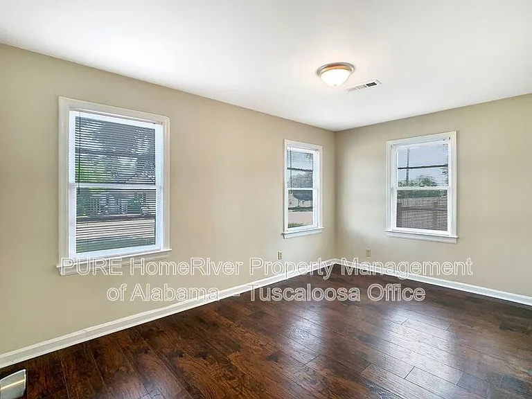 1120 19th St #7 — Photo 11