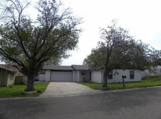 212 Century Dr E, Laredo, TX 78046