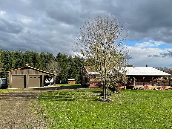 Added 30x40 Barn w12x32 Lean