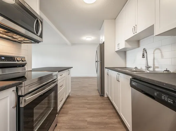 Macaulay East Apartments