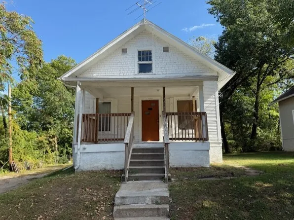 1557 27th St, Des Moines, IA 50311