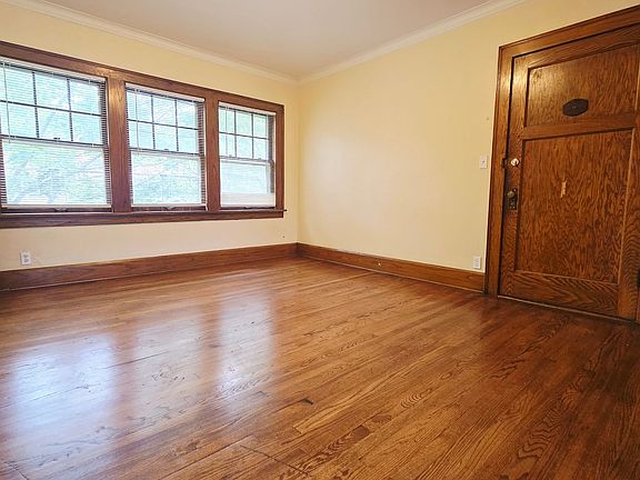 3rd image of 1319-21 12th St #1319-2N