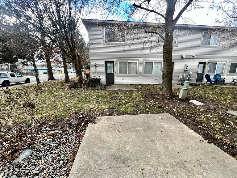 209 E 18th Ave #B28 — Photo 17