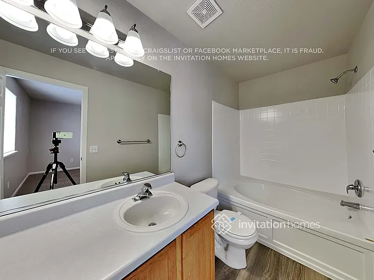 21380 E 40th Ave — Photo 11