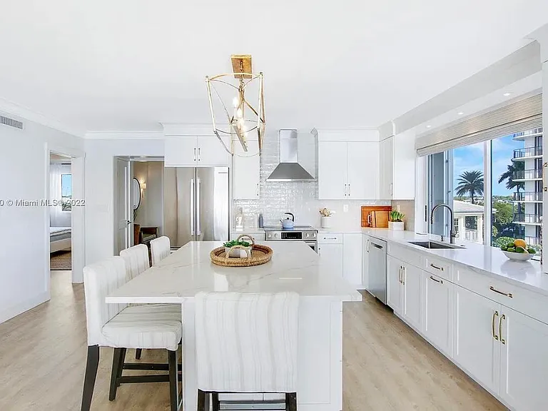 350 Beach Rd #401 — Photo 6