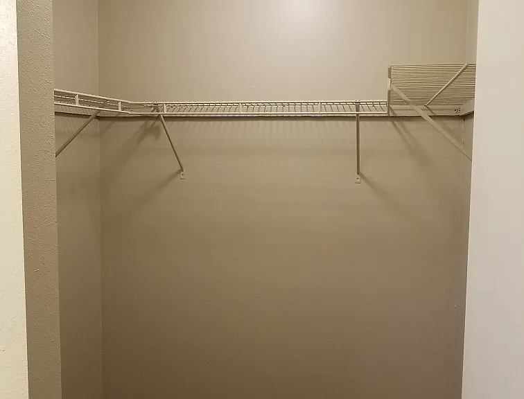 Steeple Club Apartments — Photo 38
