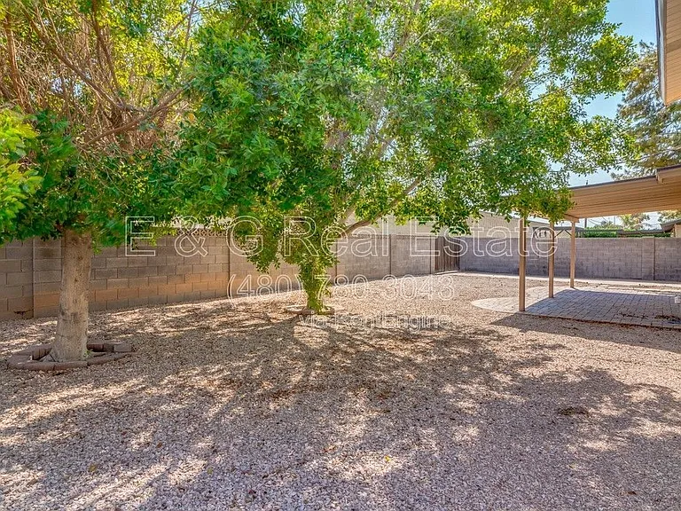 137 E Riviera Dr — Photo 29