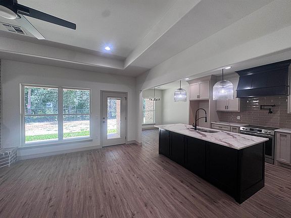 2nd image of 7850 Pixie Ln