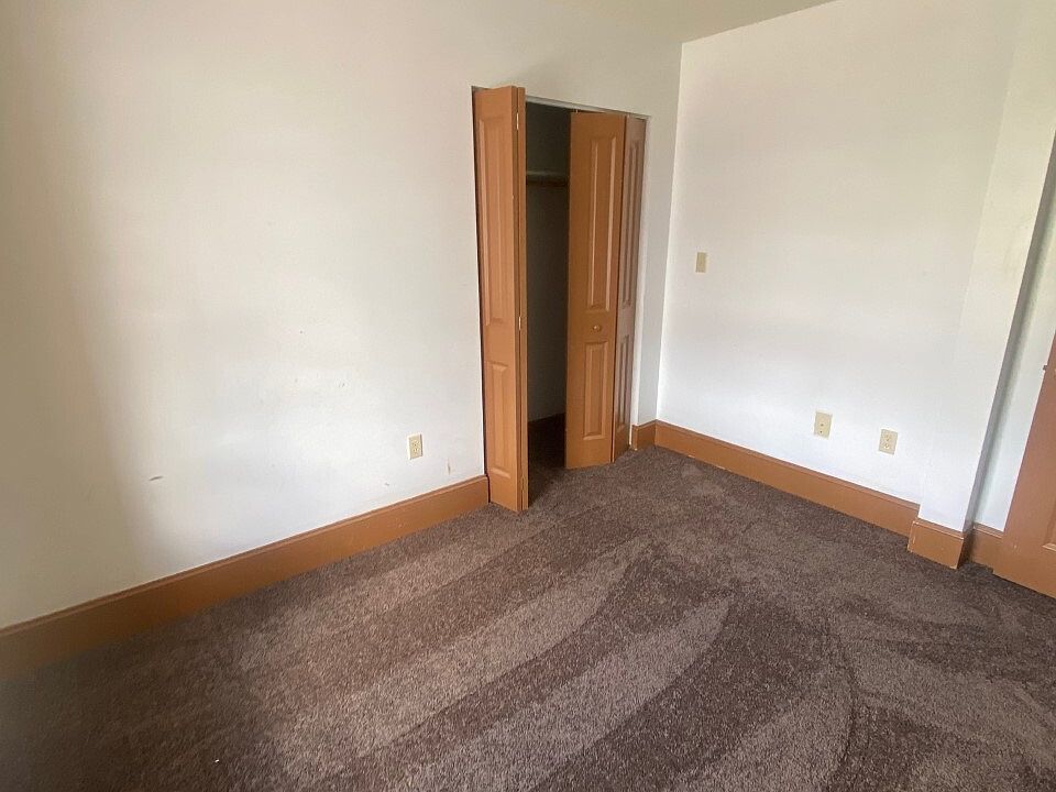 1st image of 101 N 2nd St APT 3