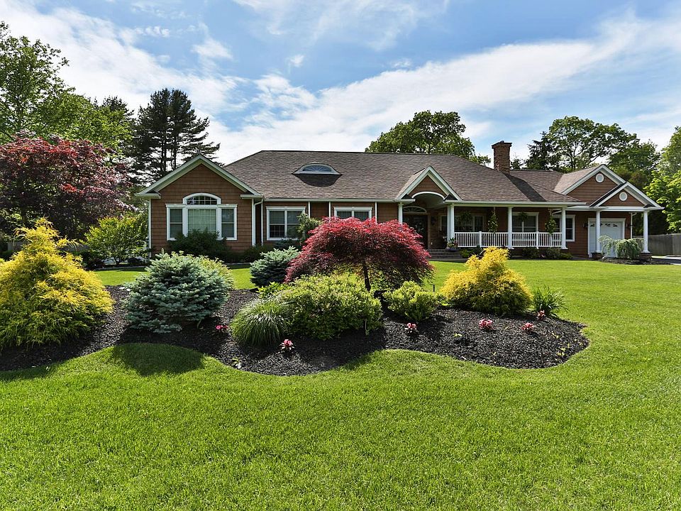 1st image of 34 King Arthurs Ct