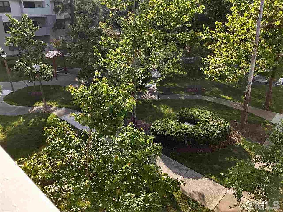 1st image of 600 Audubon Lake Dr APT 2C34