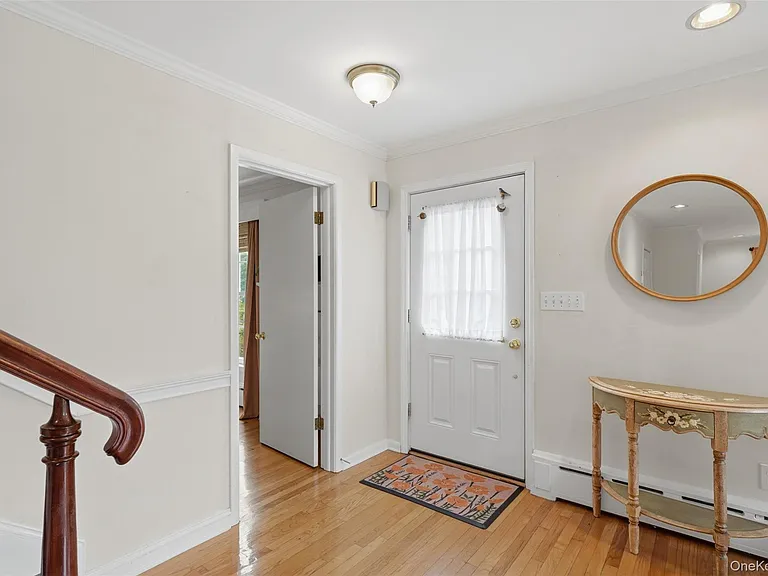 7 Lookout Ave — Photo 4