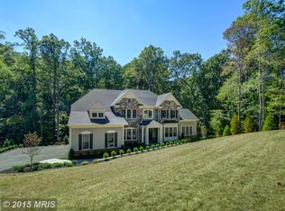 10909 Willow Creek Ln, Oakton, VA 22124