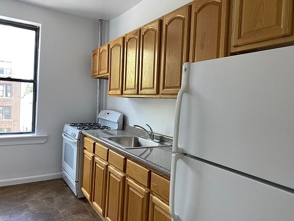 3rd image of 2234 Ocean Ave #3-floor C4