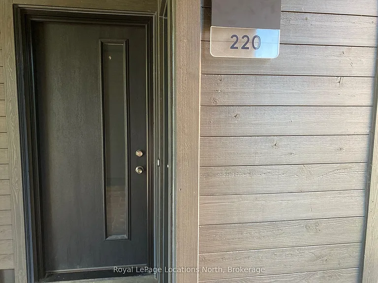 120 Fairway Ct #220 — Photo 3