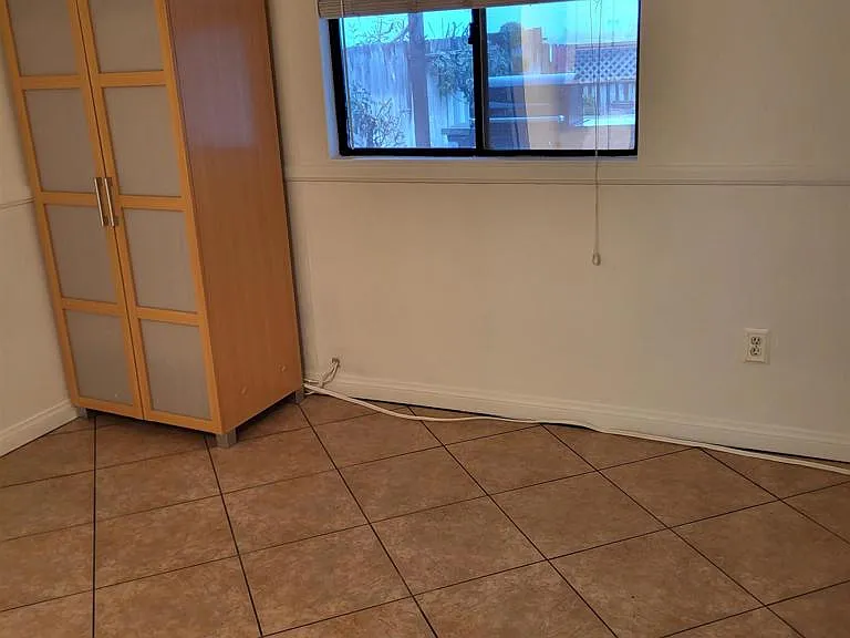 4737 Rising Glen Dr — Photo 10