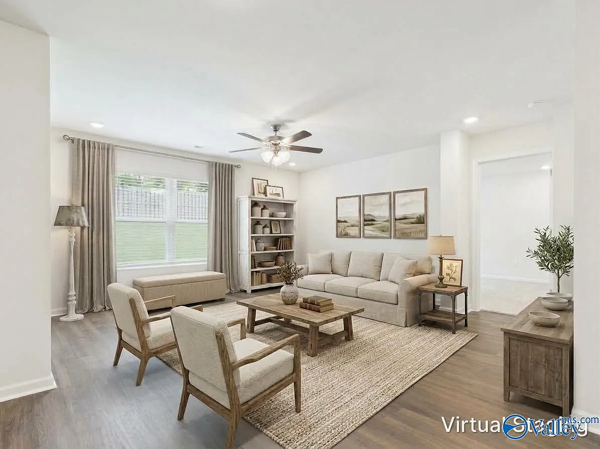 4 bed, 2.0 bath, 1811 sqft, $1,995 — Photo 3