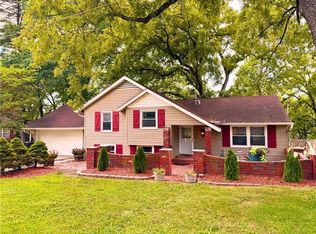 2806 S Whitney Ave, Independence, MO 64057