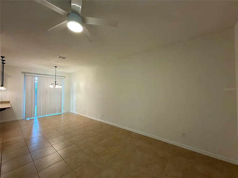 1036 Laurel Ridge Ln — Photo 4