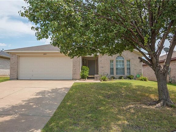 2nd image of 2433 Nogales Dr