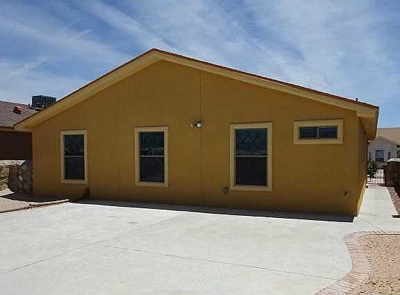 2nd image of 14285 Tierra Bronce Dr