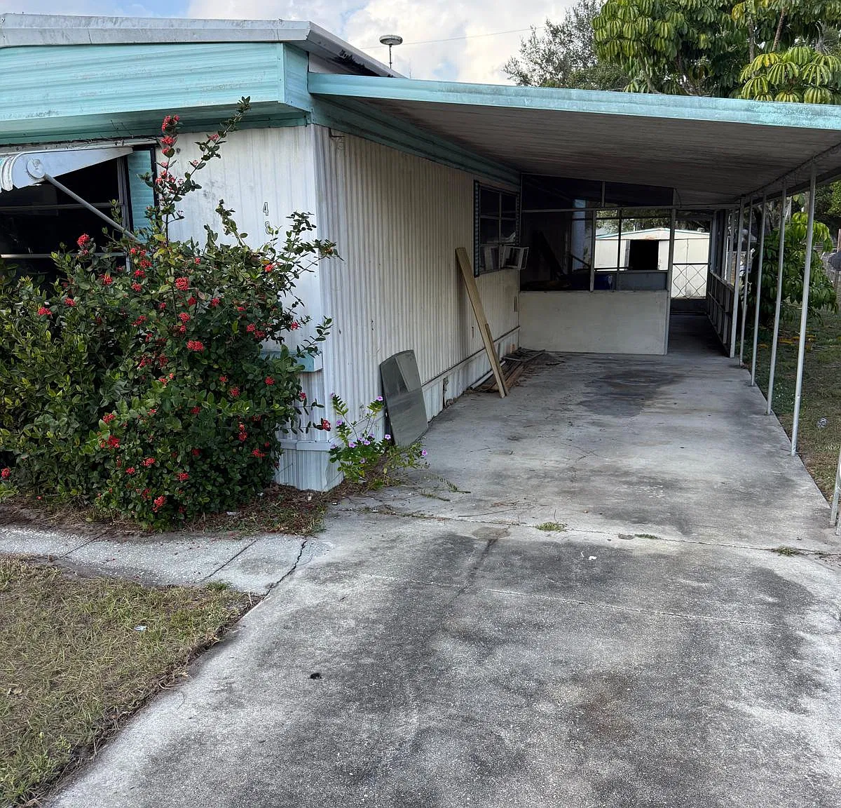 4800 Alhambra Ave — Photo 1