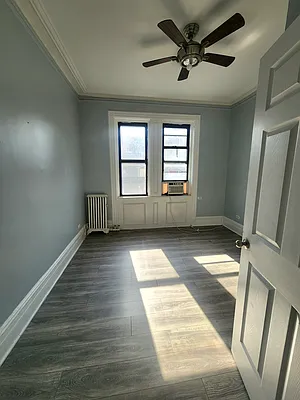 Rented by Oxford Property Group | media 7