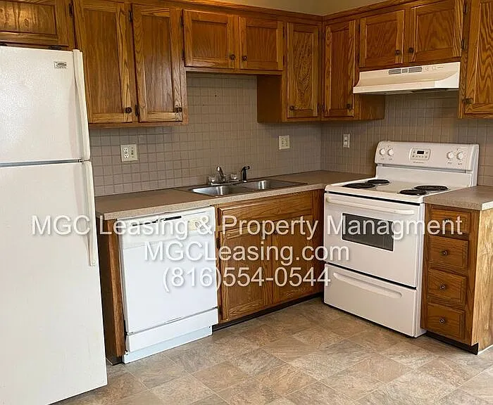 515 Sky Vue Dr #D — Photo 5