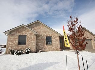 1427 Hideaway Cir, Brownsburg, IN 46112