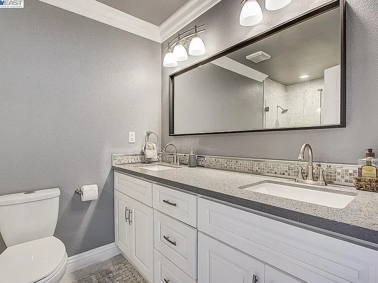 Master Bedroom - Attached Bath