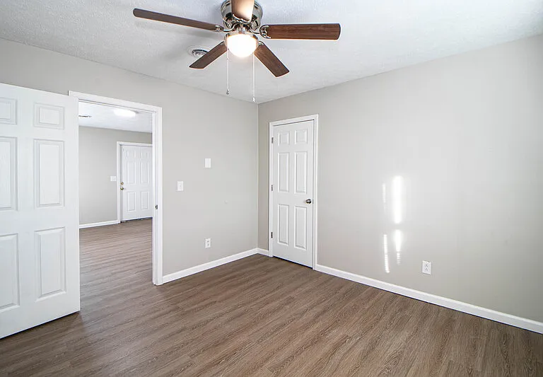 404-10 Thompsonville Ln — Photo 14