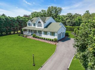 705 Fanning Road, New Suffolk, NY 11956