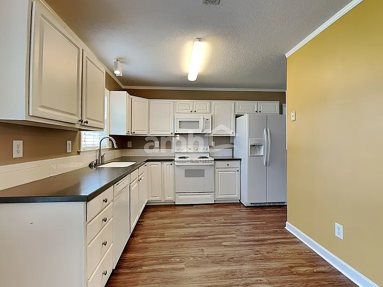 212 Sedge Meadow Dr — Photo 3