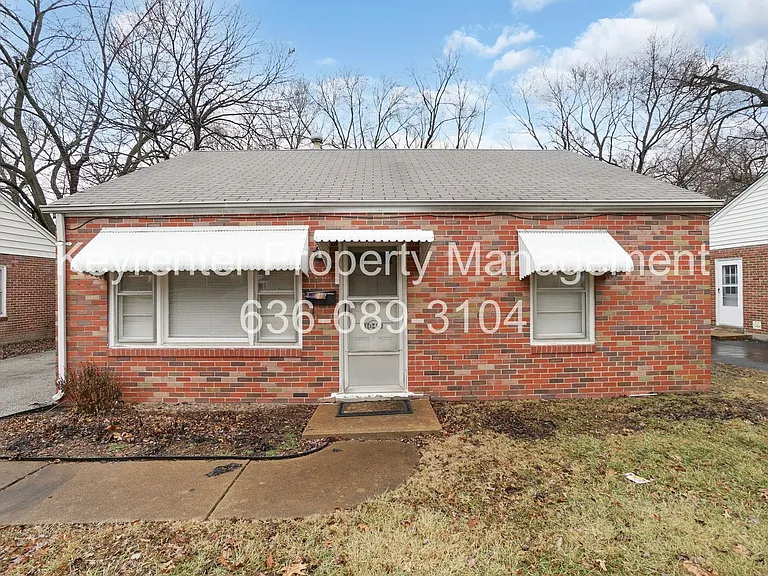 1045 N New Florissant Rd — Photo 1