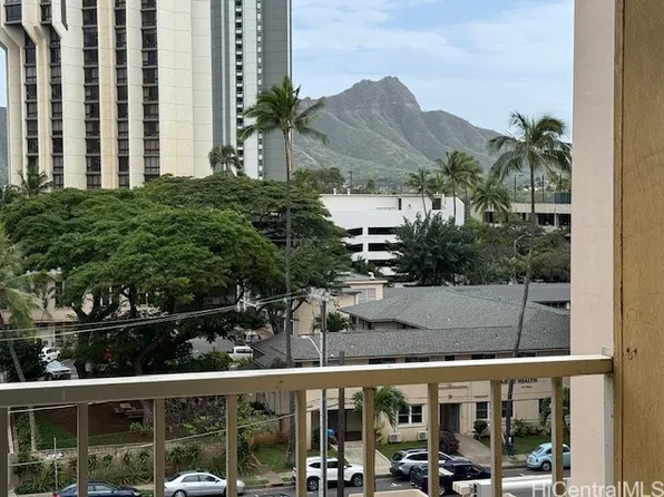 303 Liliuokalani Ave APT 602, Honolulu, HI 96815