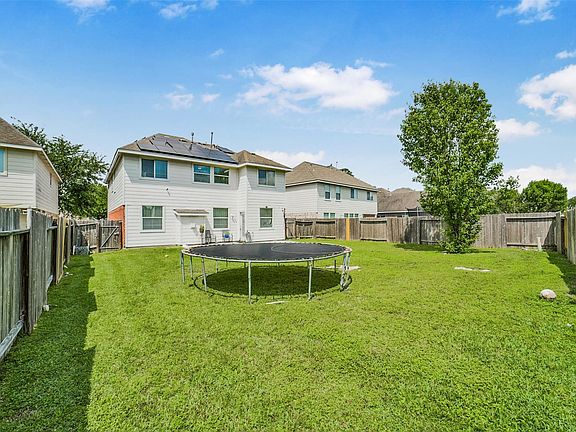 2nd image of 13615 Northpointe Ridge Ln