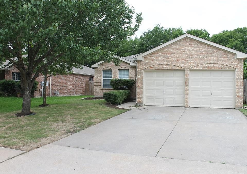 1st image of 902 Antique Heritage Dr