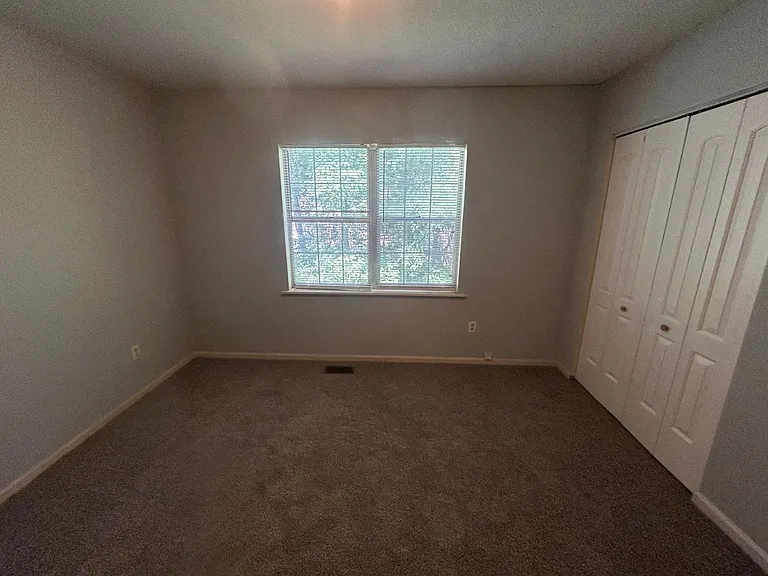 107 Country Town Dr — Photo 14