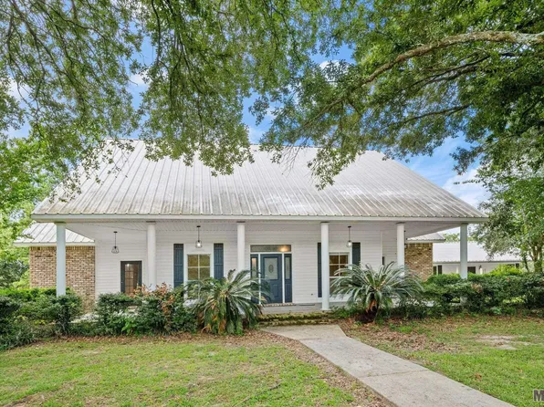 43055 Norman Dyer Ln, Gonzales, LA 70737