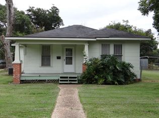 6160 Monroe St, Groves, TX 77619