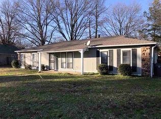 6354 Kinston Park Dr, Memphis, TN 38141